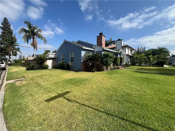 Downey, CA 90240,9357 Parrot Avenue