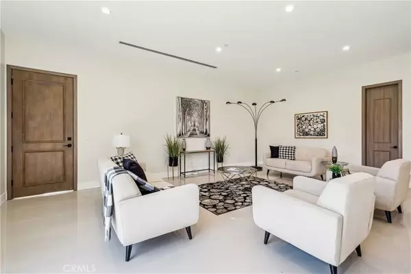 Bellflower, CA 90706,10349 mapledale Street