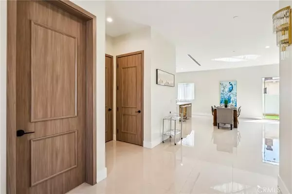 Bellflower, CA 90706,10349 mapledale Street