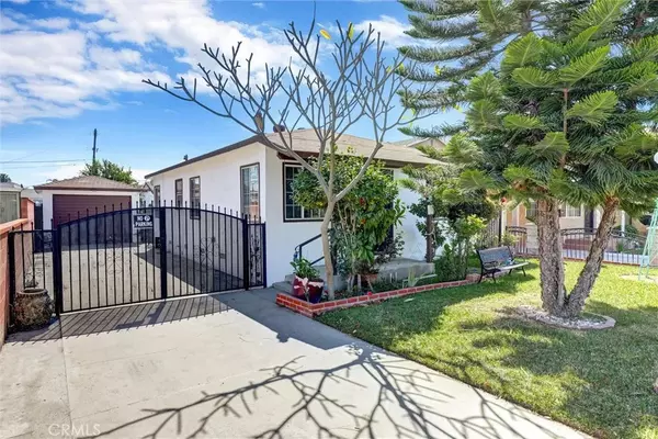 11412 Rives Avenue, Downey, CA 90241