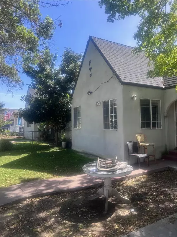 Santa Ana, CA 92701,404 E Chestnut Avenue