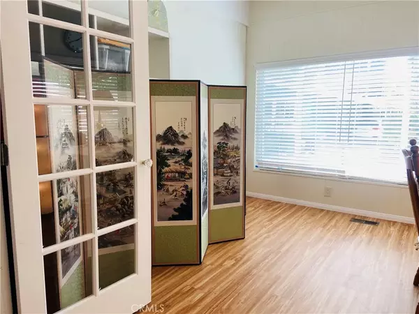 Anaheim, CA 92801,1919 West Coronet ave #203