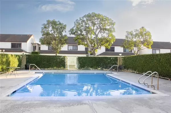 821 S Cerritos Avenue #13, Azusa, CA 91702