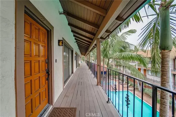 Fountain Valley, CA 92708,17200 Newhope Street #334