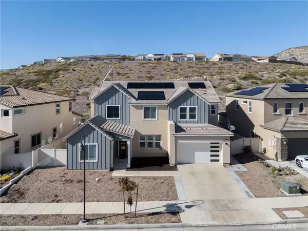 Saugus, CA 91350,17725 Ridgeline Court
