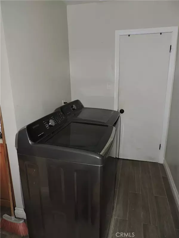 Arleta, CA 91331,9472 Woodale Avenue