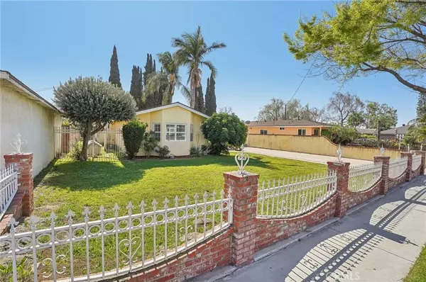 Downey, CA 90242,12916 Downey Avenue