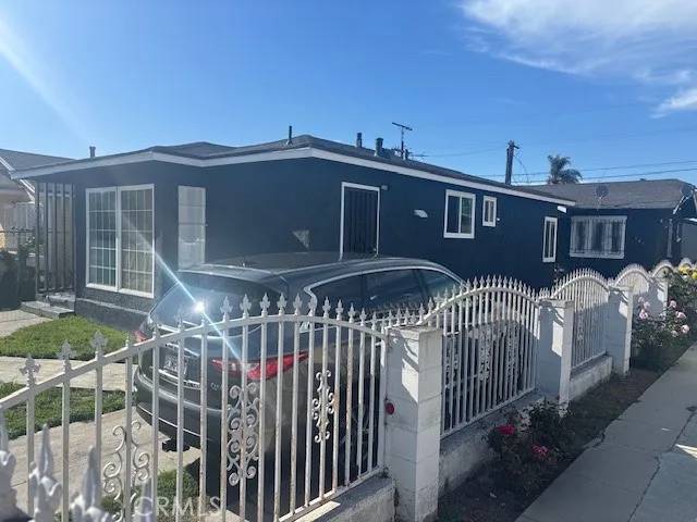 Los Angeles, CA 90003,121 W 71st Street