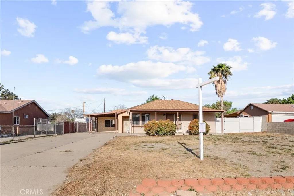 Fontana, CA 92335,9454 Palm Lane