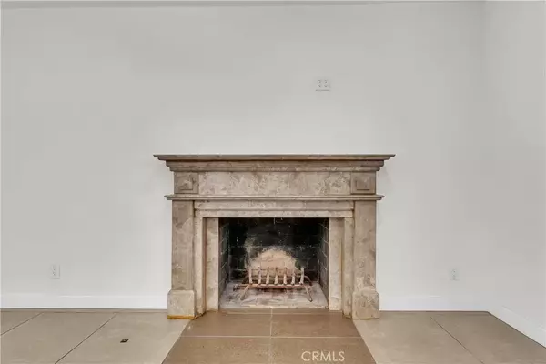 Hawthorne, CA 90250,12222 Oxford Ave