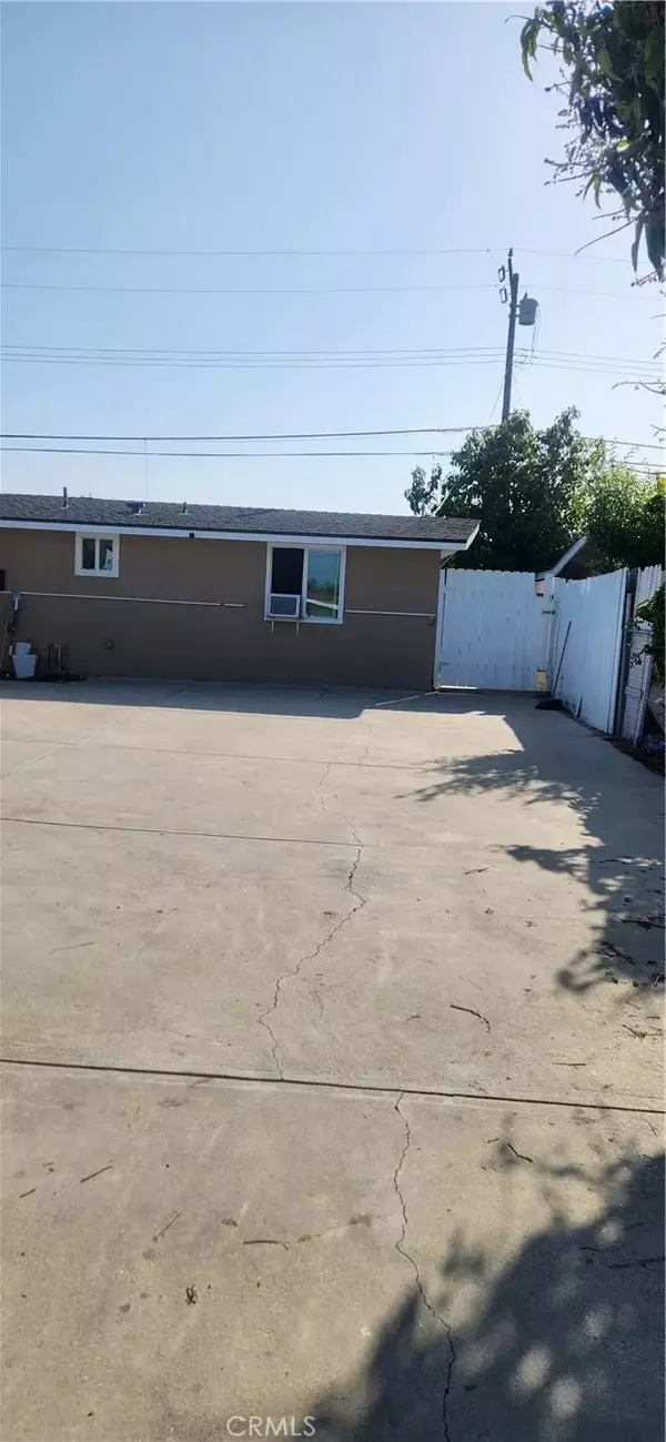 Anaheim, CA 92805,745 Vine Street