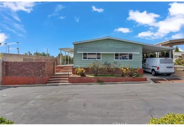 La Mirada, CA 90638,12921 Lake forest #35