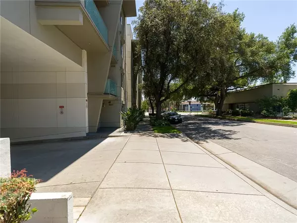 Pasadena, CA 91101,160 S Hudson Avenue #106