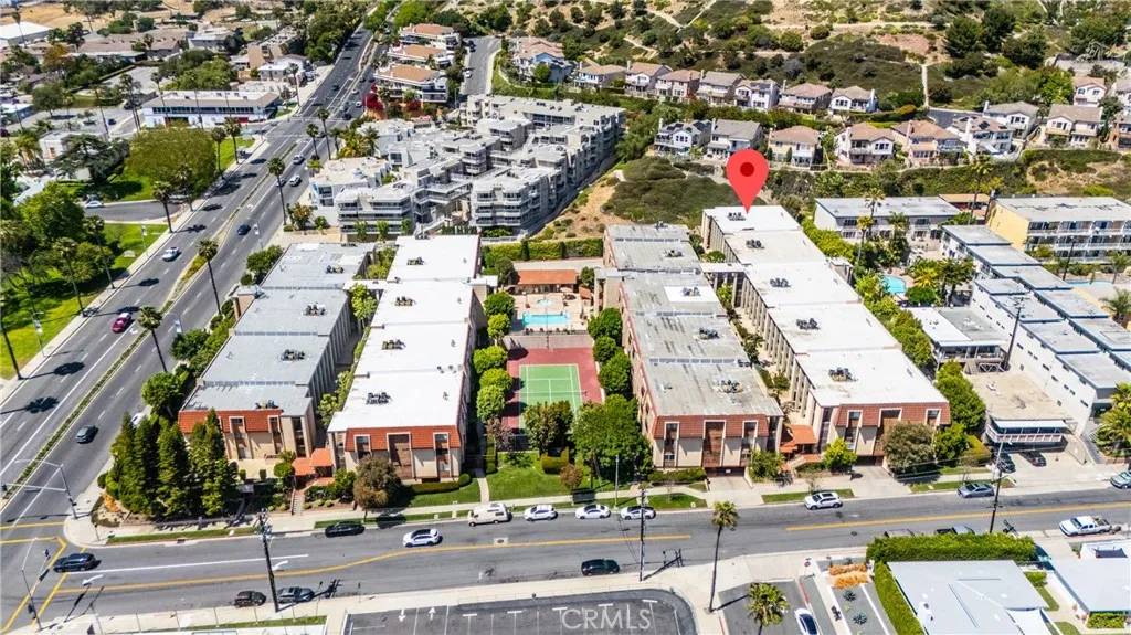 Signal Hill, CA 90755,2101 E 21st Street #310