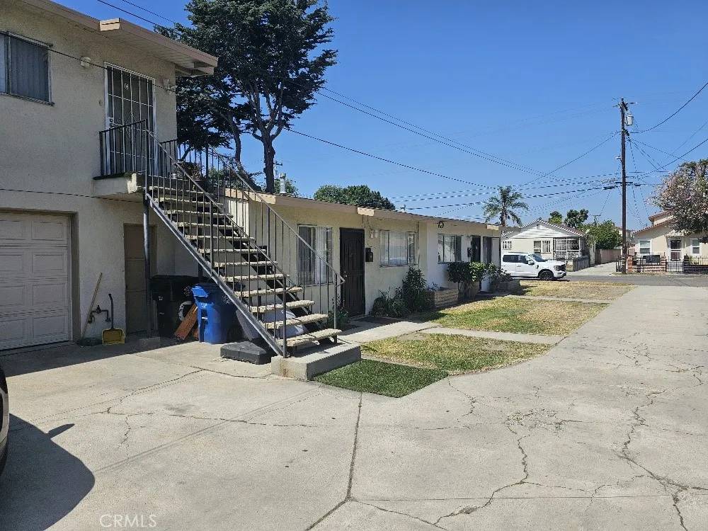 Bell, CA 90201,6704 Vinevale Avenue