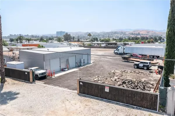 San Bernardino, CA 92408,455 E Caroline