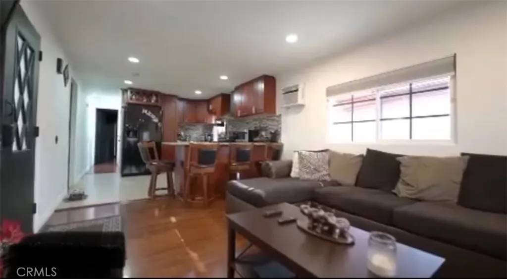 Fullerton, CA 92833,1850 W Orangethorpe #24