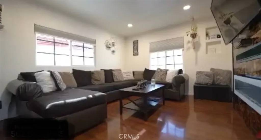 Fullerton, CA 92833,1850 W Orangethorpe #24