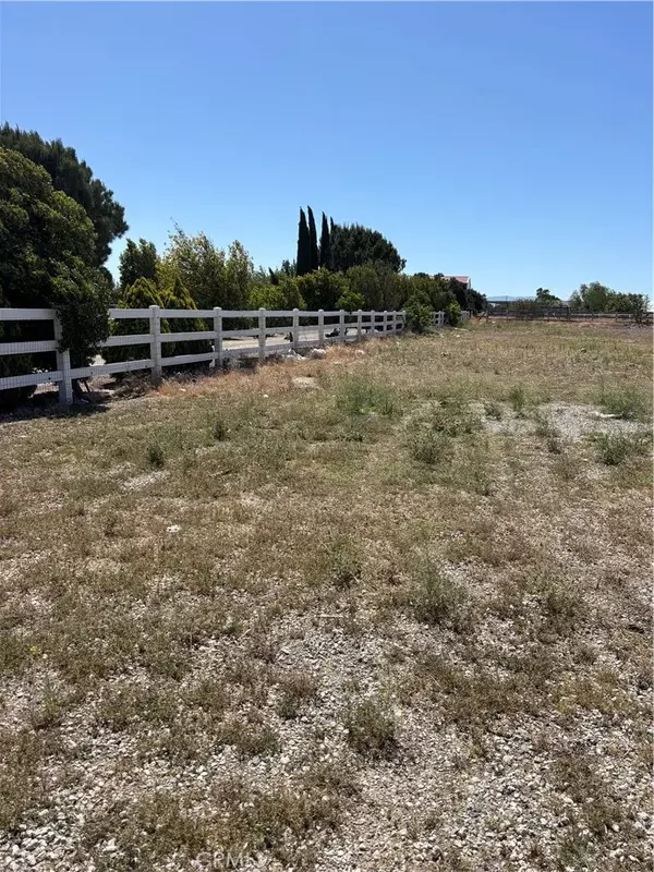 11971 Mission, Oak Hills, CA 92344