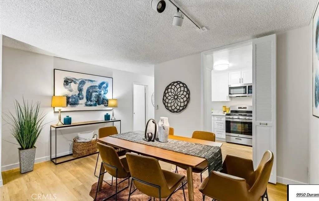 Beverly Hills, CA 90212,9950 Durant Drive #209