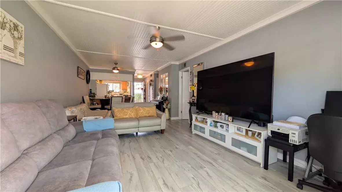 La Habra, CA 90631,708 W Lambert Road #6