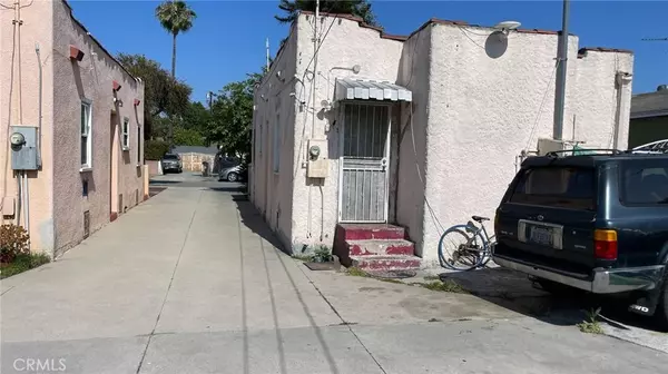 South Gate, CA 90280,8933 Bowman Avenue