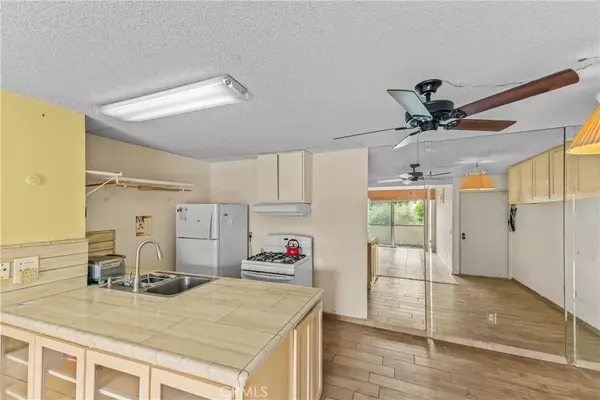 La Mirada, CA 90638,15321 Santa Gertrudes Avenue #J210