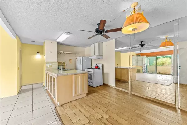 La Mirada, CA 90638,15321 Santa Gertrudes Avenue #J210