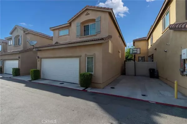 Colton, CA 92324,2038 Mesquite Lane