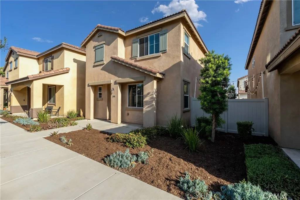 Colton, CA 92324,2038 Mesquite Lane