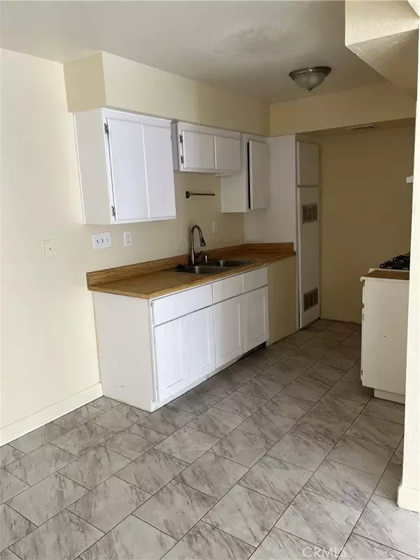 Barstow, CA 92311,1040 May Lane