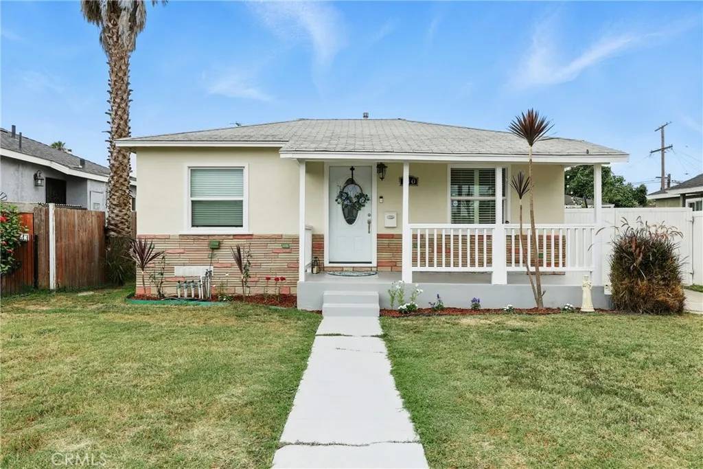 210 W Tichenor Street, Compton, CA 90220