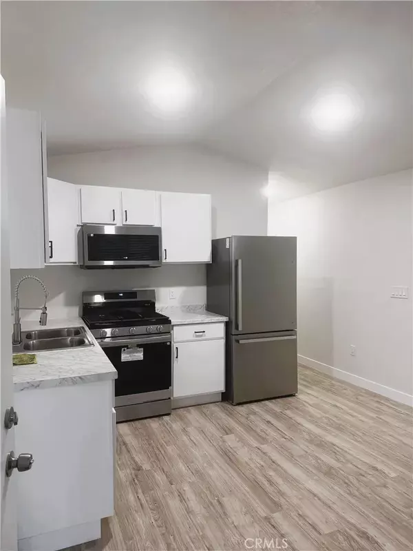 Monrovia, CA 91016,2548 Peck #4