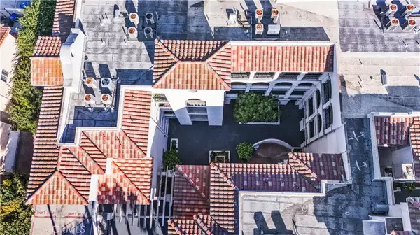 Huntington Park, CA 90255,7018 Rita Avenue #404