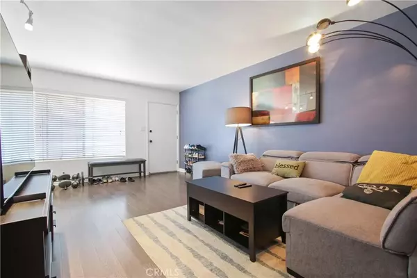 Long Beach, CA 90802,527 Cedar Avenue #2K
