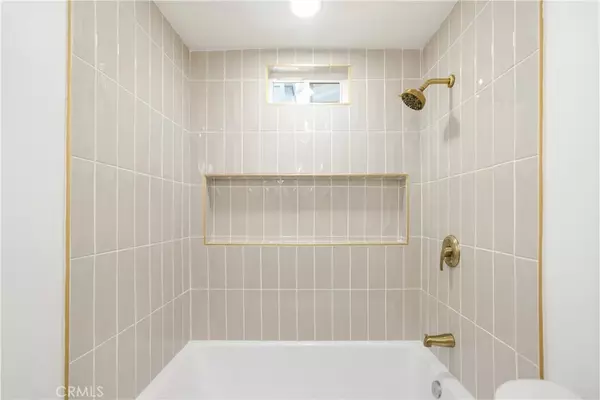 San Dimas, CA 91773,934 W Calora Street