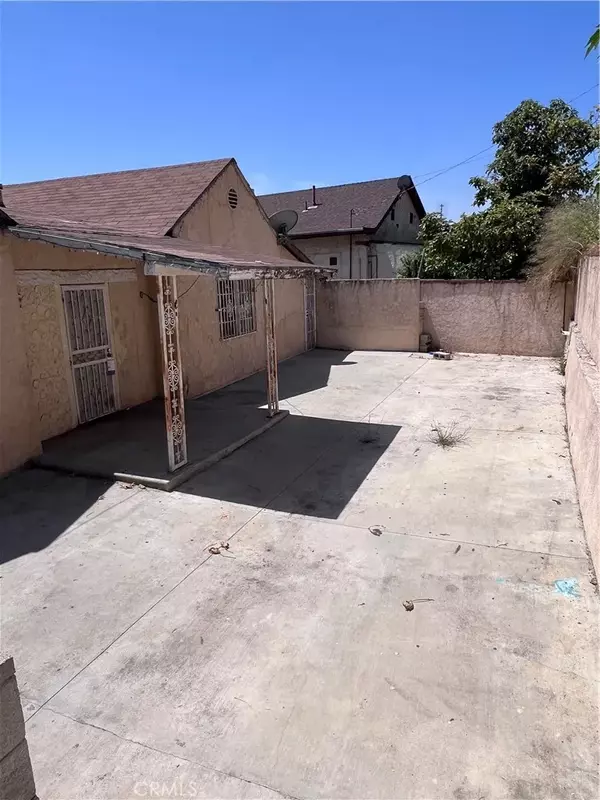 Los Angeles, CA 90063,1086 N Bonnie Beach Place