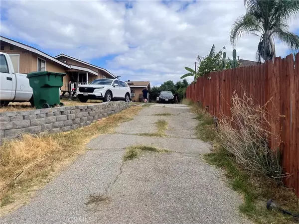 Whittier, CA 90605,13213 Leffingwell Road