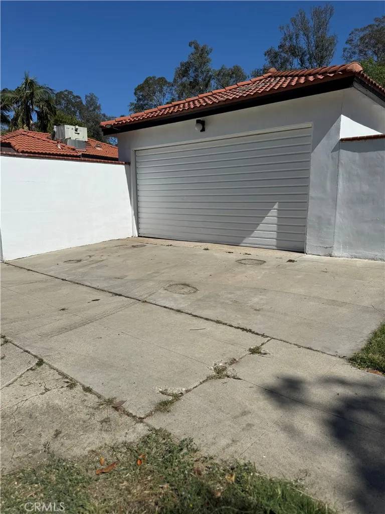 Encino, CA 91436,5230 Seville Avenue