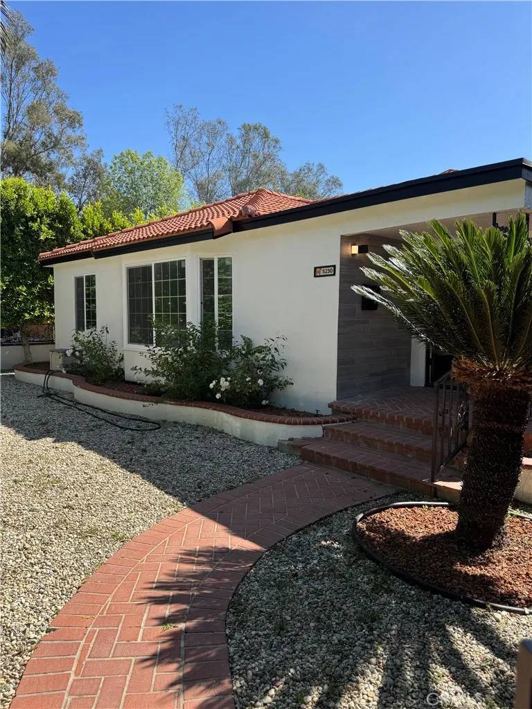 5230 Seville Avenue, Encino, CA 91436