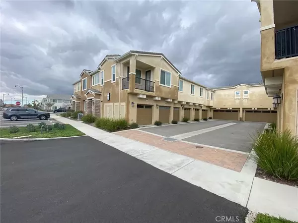 Fontana, CA 92336,16620 Wyndham Lane #11