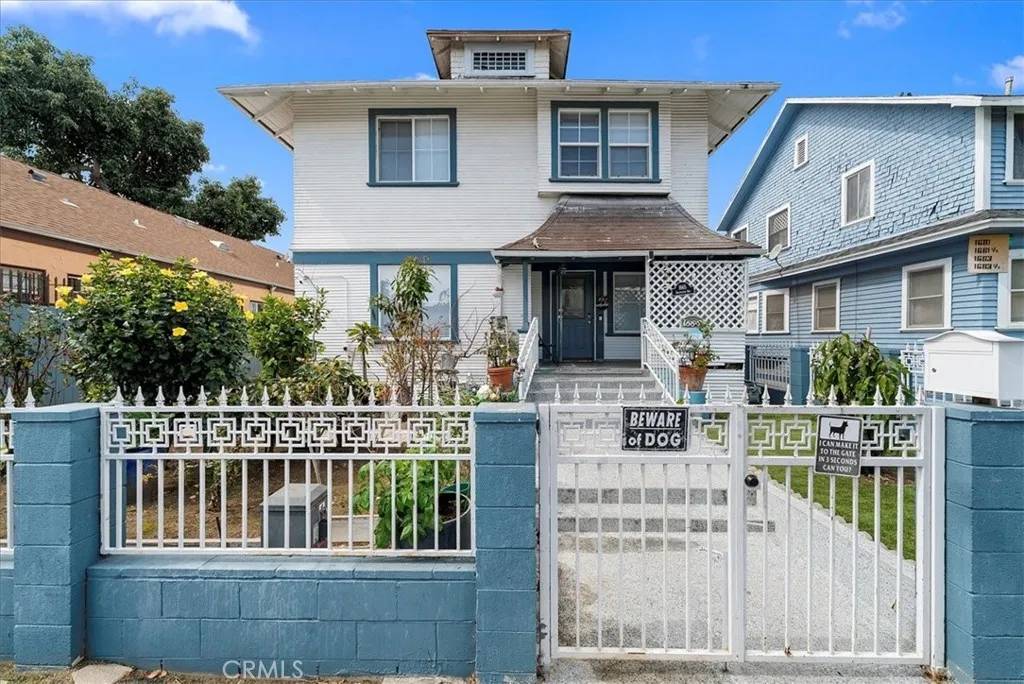 1665 Arlington Avenue, Los Angeles, CA 90019