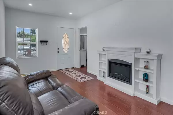 Compton, CA 90221,12813 S Harris Avenue