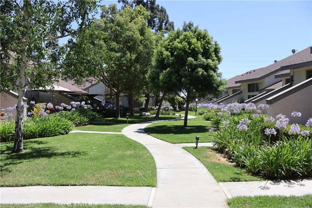 21301 Norwalk Boulevard #93, Hawaiian Gardens, CA 90716