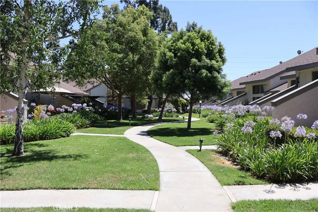21301 Norwalk Boulevard #93, Hawaiian Gardens, CA 90716