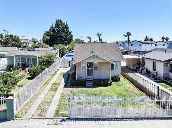 430 E 104th Street, Los Angeles, CA 90003