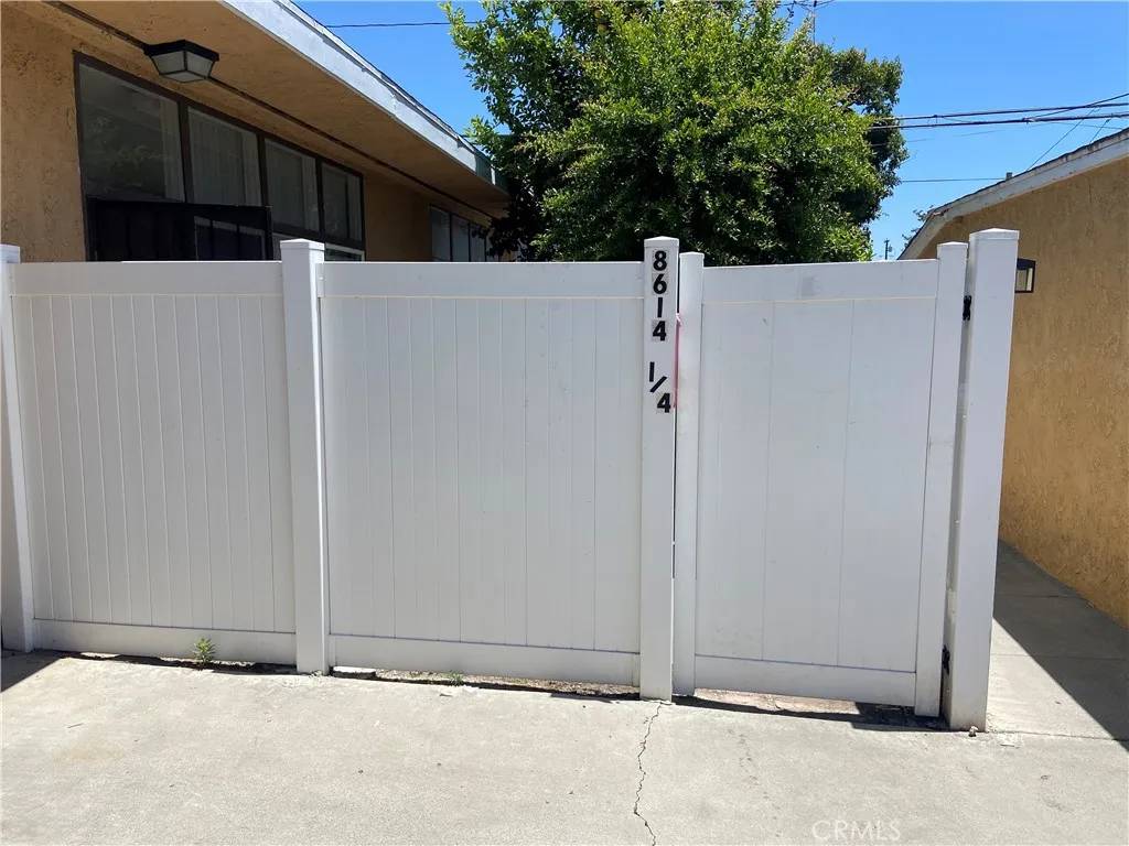 8614 Evergreen #2, South Gate, CA 90280