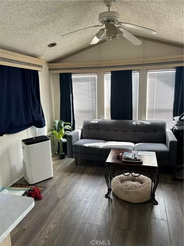 Montebello, CA 90640,630 S Maple South #49