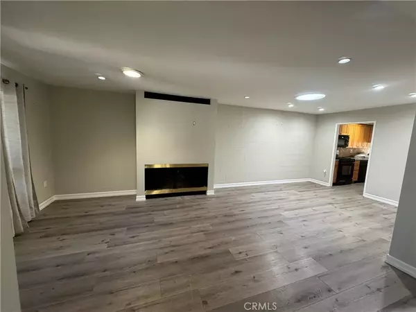 Newhall, CA 91321,18914 Circle Of The Oaks