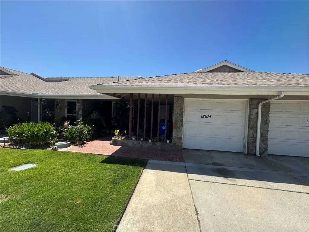 Newhall, CA 91321,18914 Circle Of The Oaks